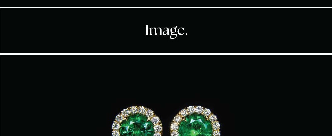 Emerald Halo Diamond Stud Aretes in Yellow Gold